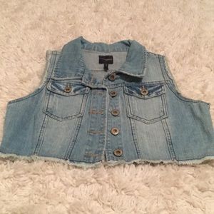 Cropped Jean Vest